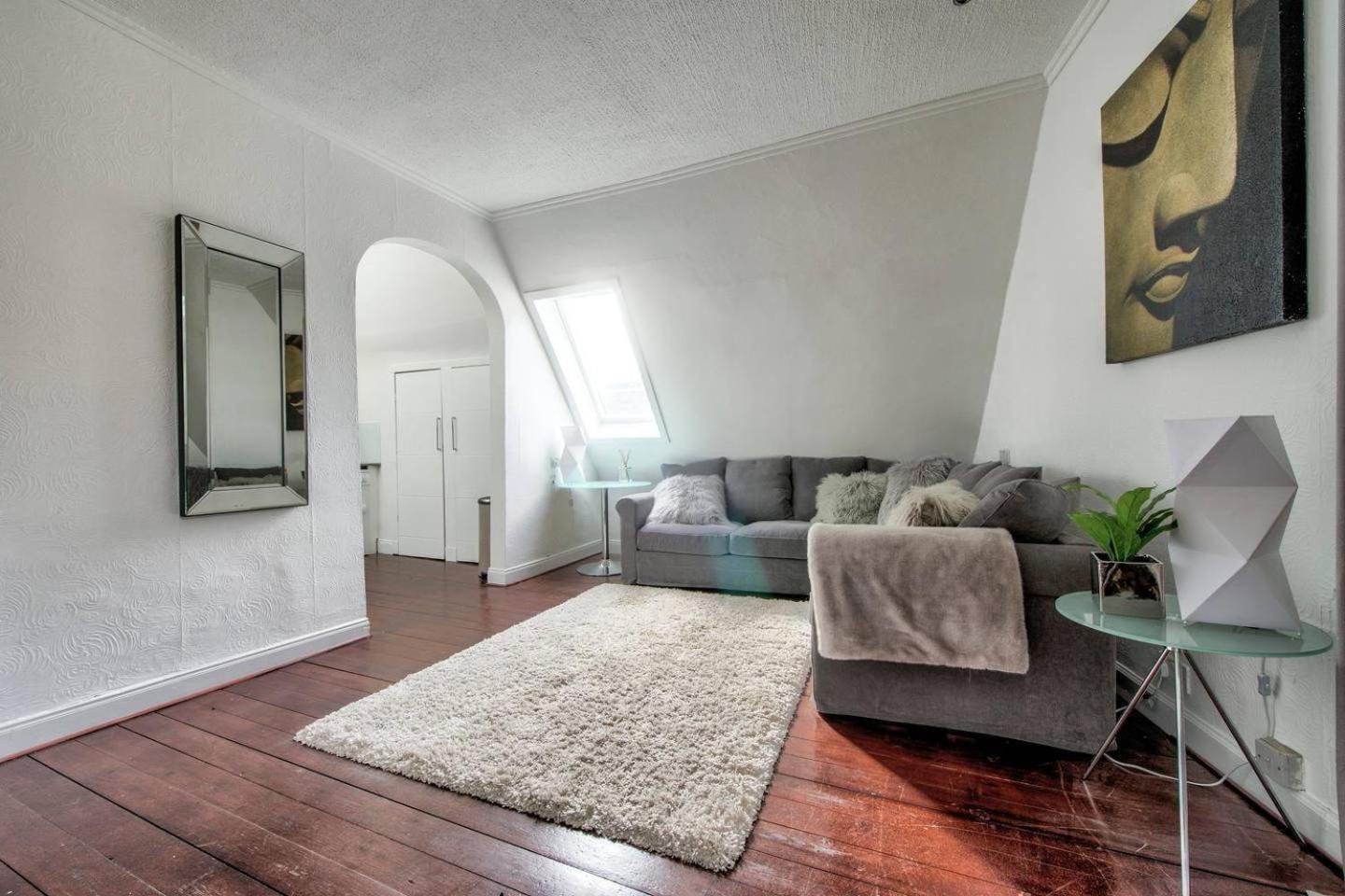 Guestready - Modern 2Br Home On The Royal Mile! Edimburgo Esterno foto
